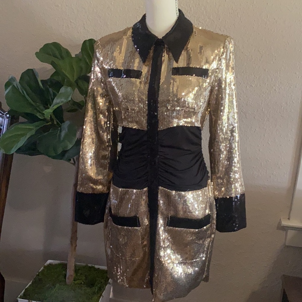 Dress - Picture 2 of 8